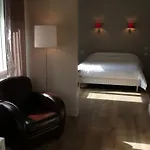 Cardinal Hotel