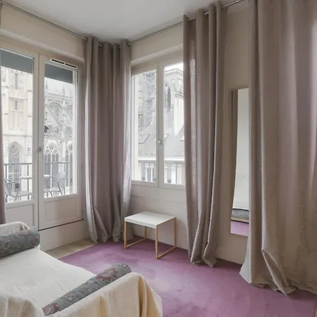 Cardinal Hotel 3*